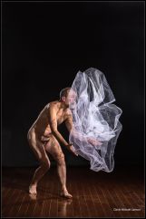 Dancing with a Ghost 1167